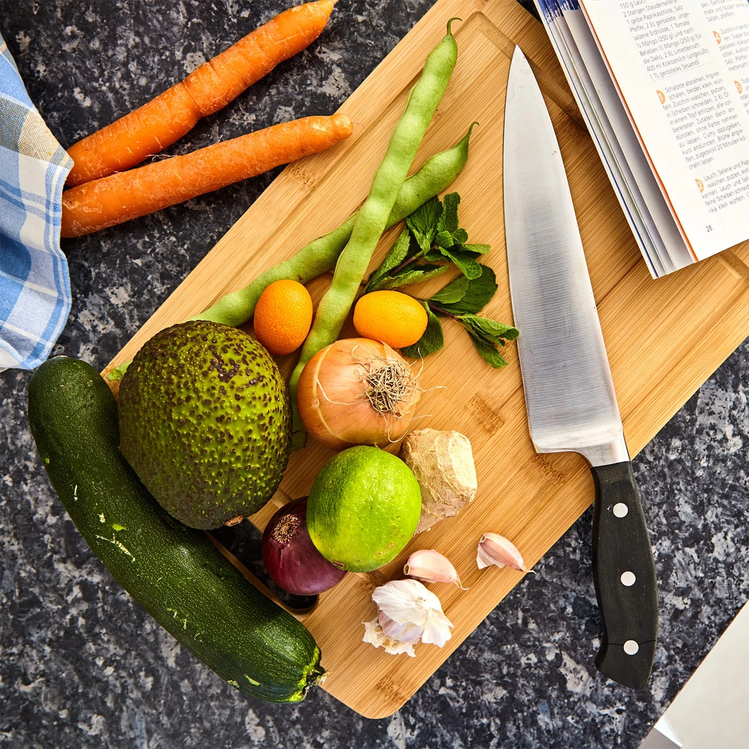 Batvik Schneidebrett 4er-Set Messerschonend Saftrille Bambus 2 Batvik Schneidebrett 4er-Set Messerschonend Saftrille Bambus – Bild 2